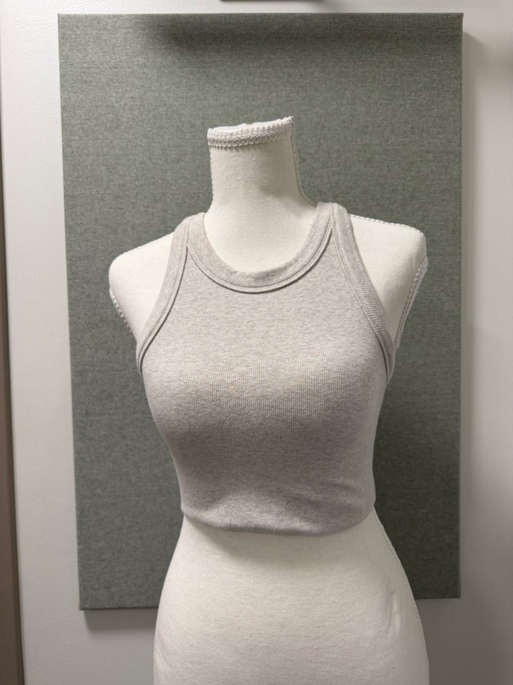 Alo Yoga Seamless Delight High Neck Bra Oatmeal Heather Small